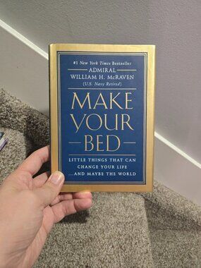 Admiral William H. McRaven Make Your Bed | Hardcover | Self-Help Book